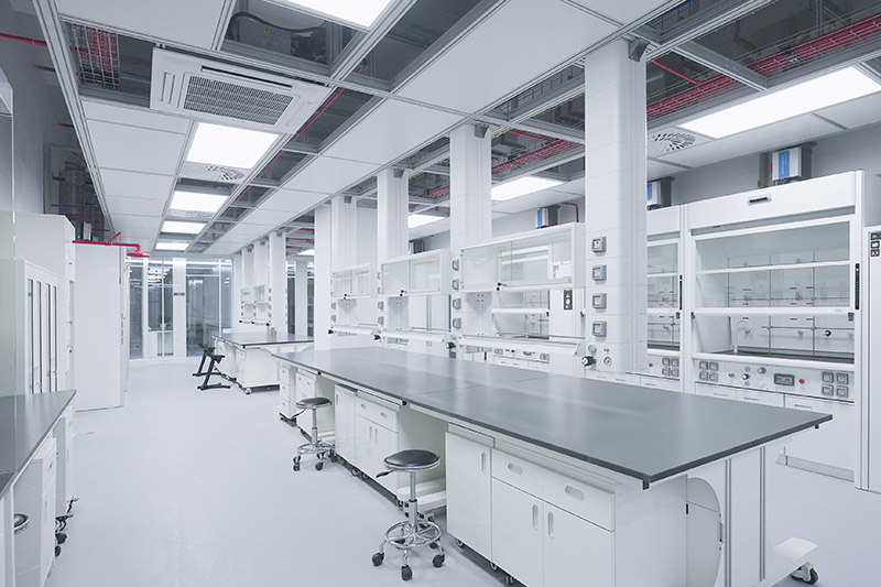 吴起实验室革新：安全与科技的现代融合
